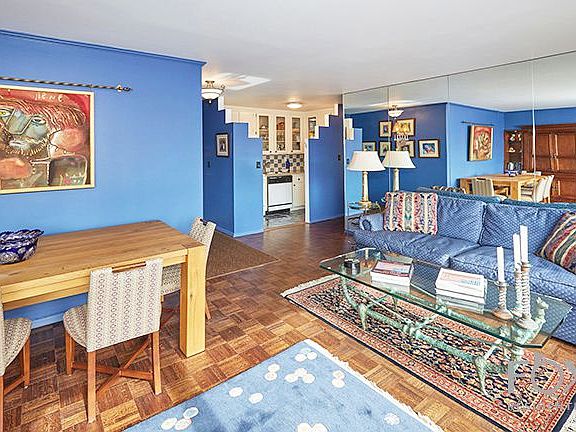 2nd image of 353 E 72nd St APT 29B