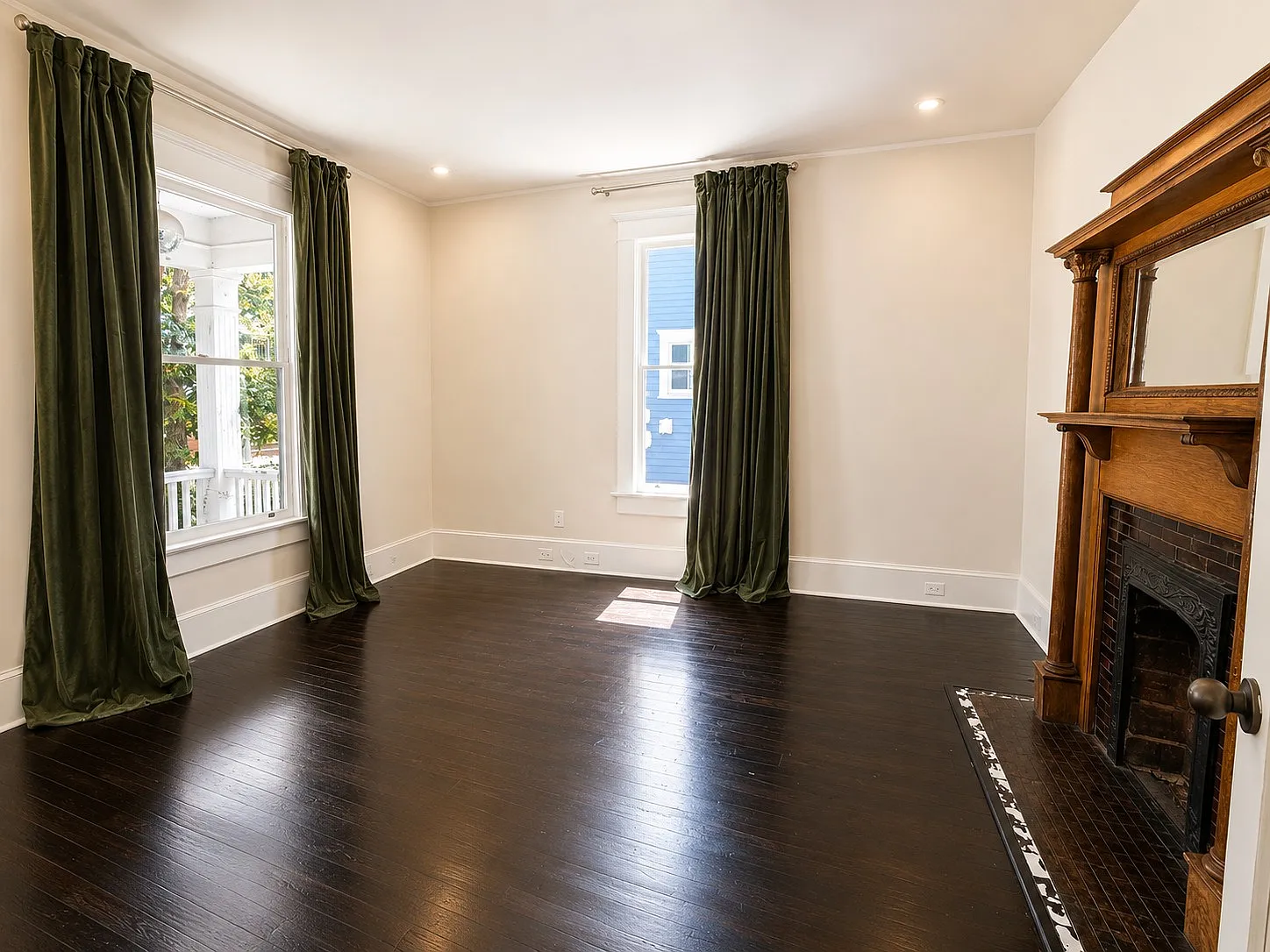 4 bed, 1760 sqft, $5,200 — Photo 3
