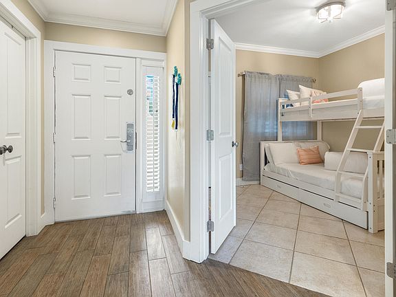 3rd image of 5224 Tivoli Dr #5224