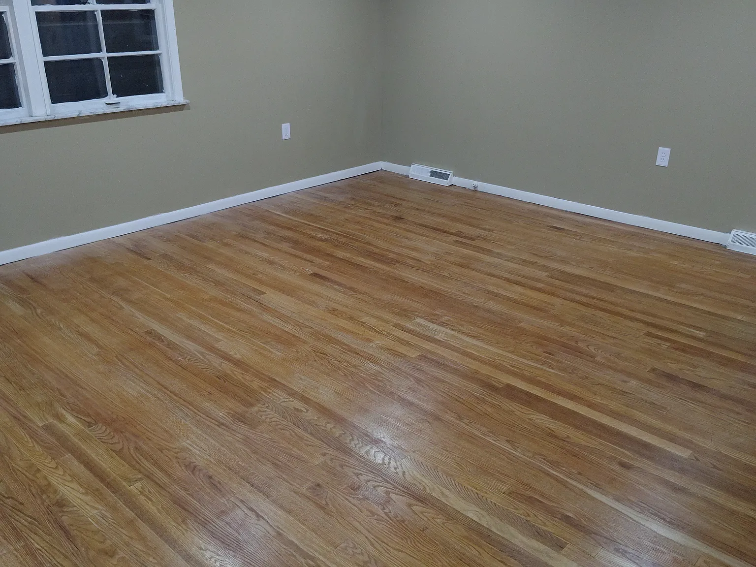 4 bed, 3354 sqft, $2,650 — Photo 2