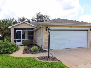 20716 Queen Alexandra Dr, Leesburg, FL 34748