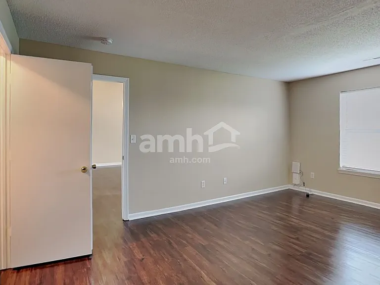 2265 Lakecrest Dr — Photo 10