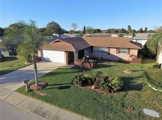 9211 Glen Moor Ln, Port Richey, FL 34668