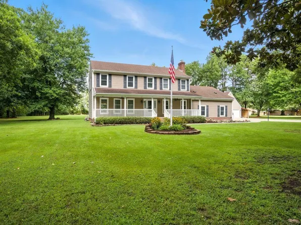 1056 West Rd, Chesapeake, VA 23323