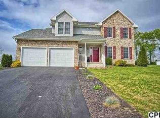 16 James Dr, Newville, PA 17241