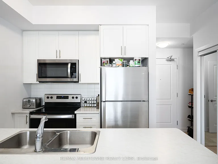 450 Dundas St E #334 — Photo 12