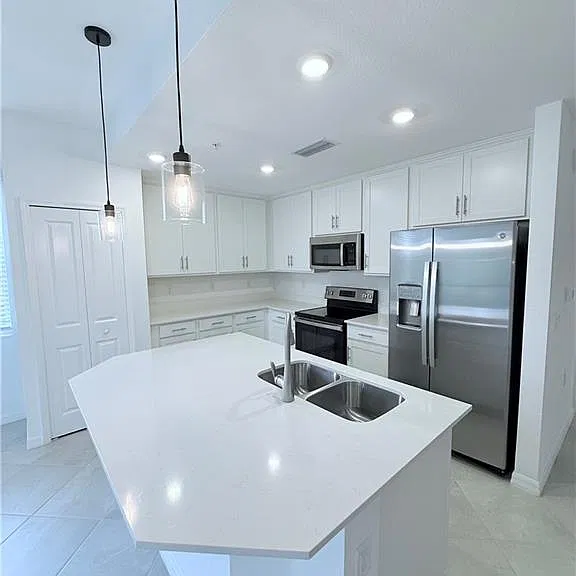 14161 Heritage Landing Blvd #1118 — Photo 5