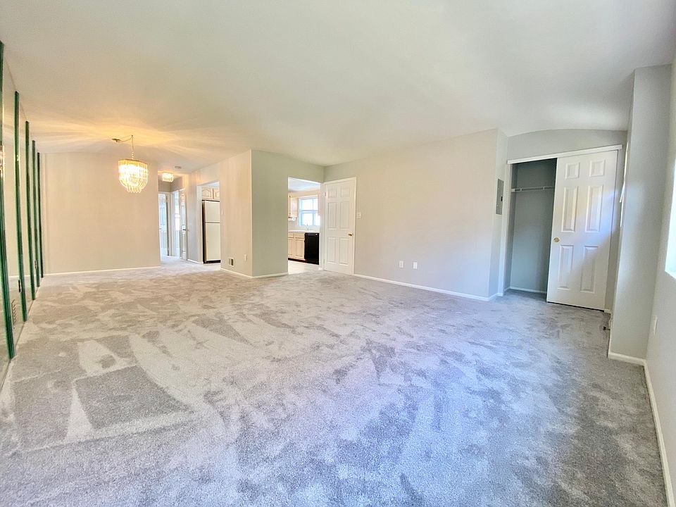 1st image of 94 Pemberton Ave Floor 2