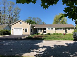 22 Crestview Dr, Exeter, NH 03833