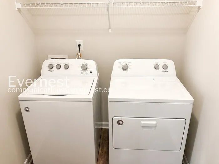 742 Galveston Way — Photo 17