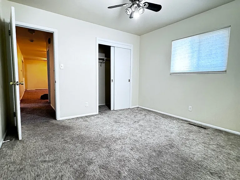 439 Marian Dr — Photo 10