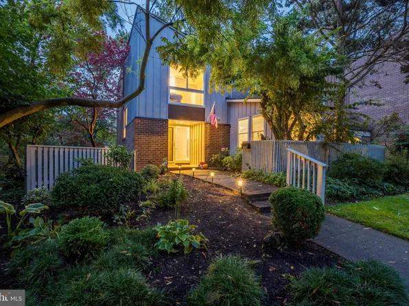 11540 Links Dr, Reston, VA 20190