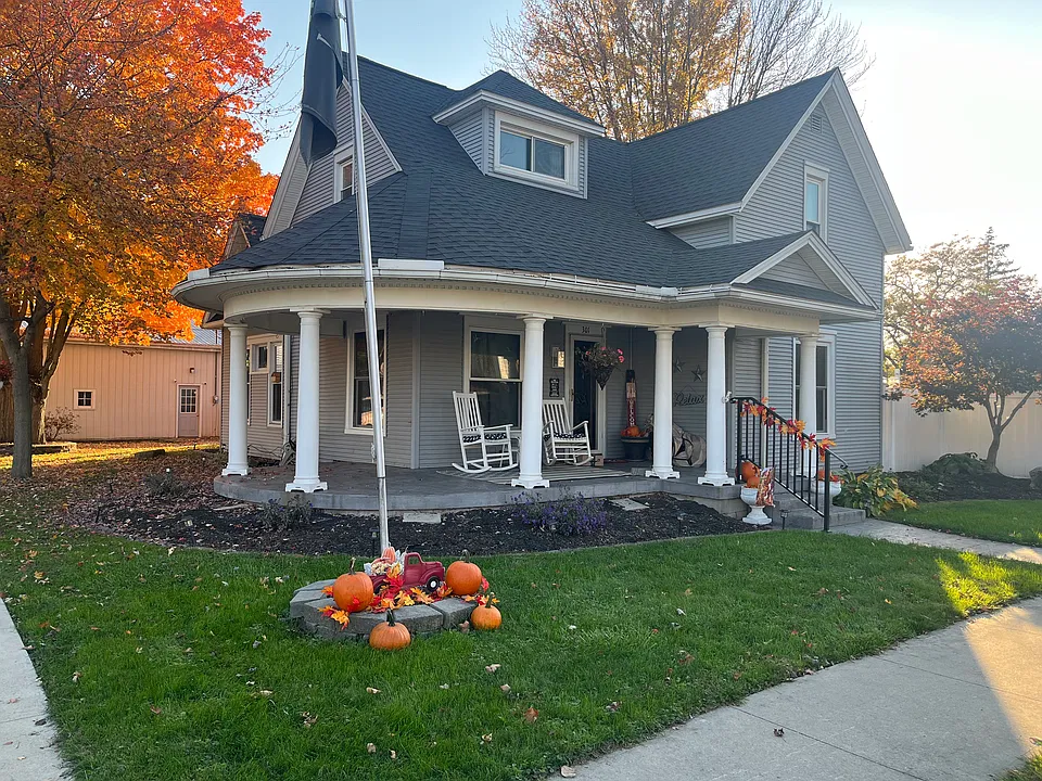301 W Church St
