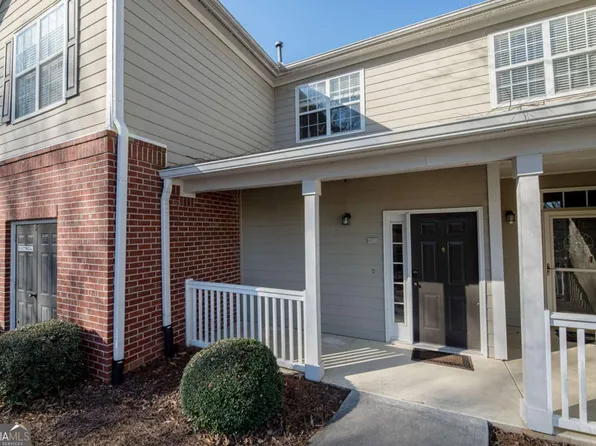 2114 Woodland Ln, Alpharetta, GA 30009