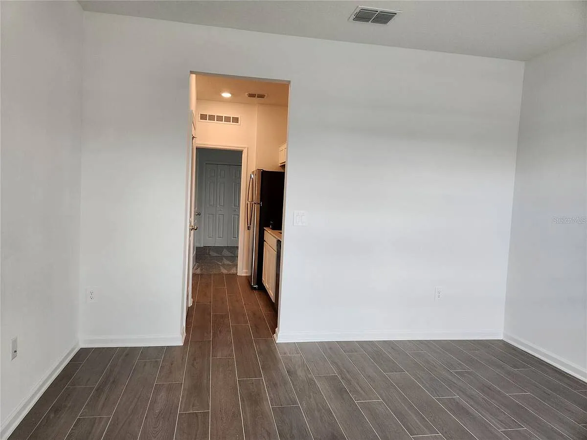 1 bed, 1.0 bath, 550 sqft, $1,350 — Photo 4