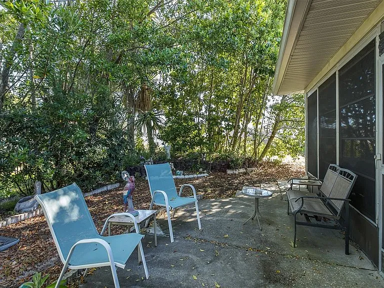8015 San Fernando Dr — Photo 44