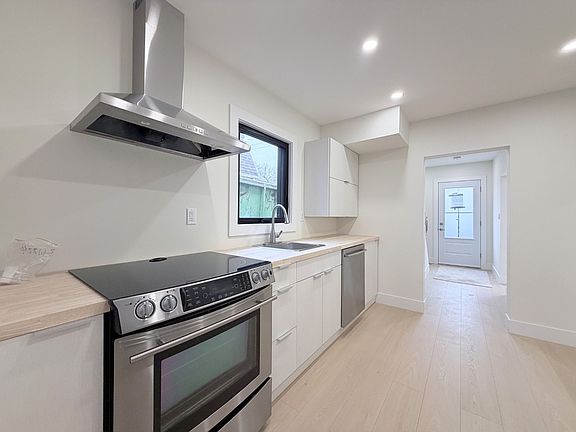 3rd image of 190 Fruitland Rd