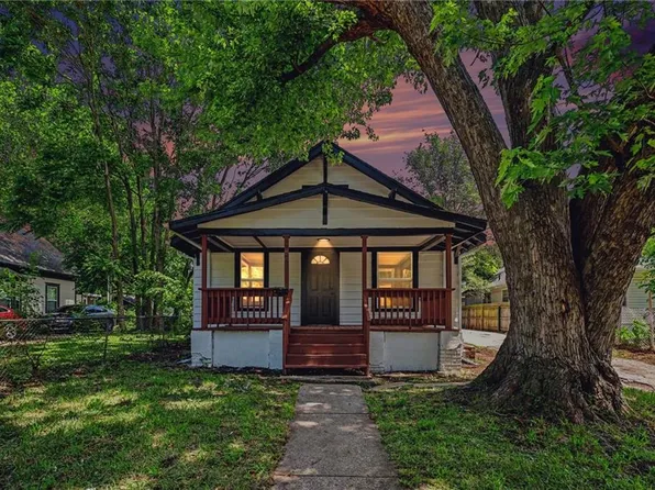 823 S Huttig Ave, Independence, MO 64053