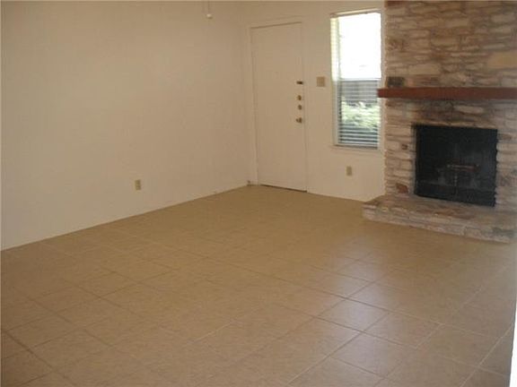 4th image of 7604 Galveston Ln