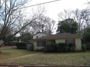 516 Lamar St, Palestine, TX 75801