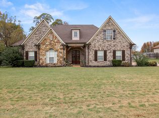 2124 Bayberry Cv, Southaven, MS 38672