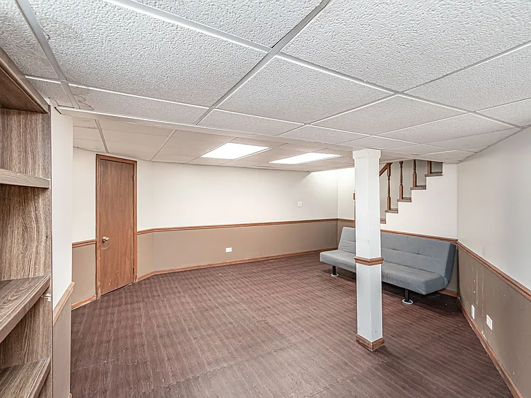 1851 Wellington Pl — Photo 24