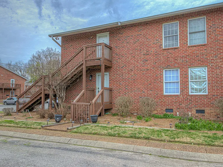 202 Brooke Castle Dr #202 — Photo 3