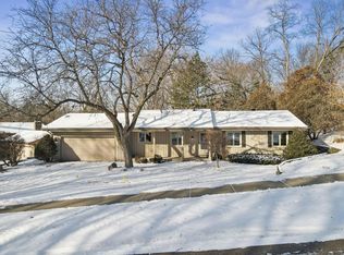 117 Hidden Meadow Rd, Apple Valley, MN 55124