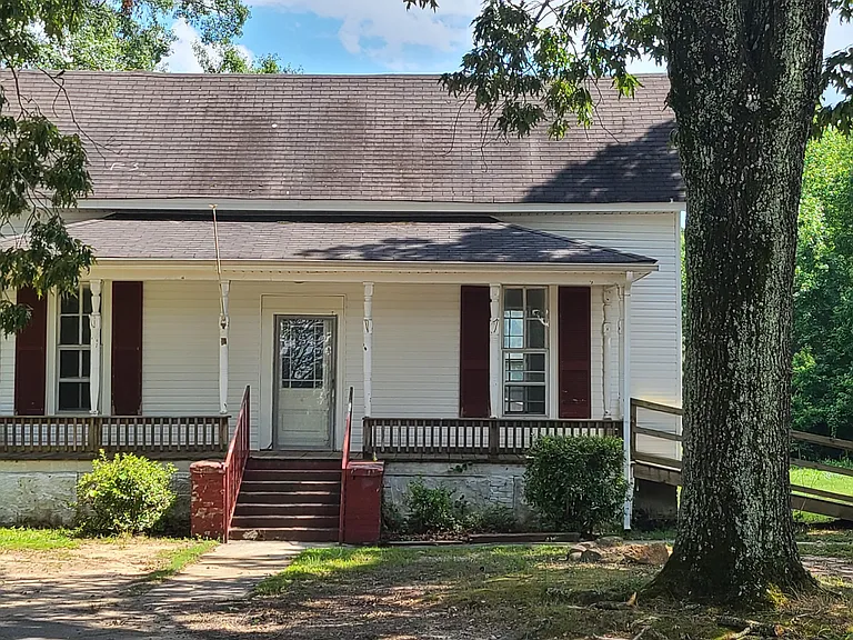 774 Macon Ave — Photo 1