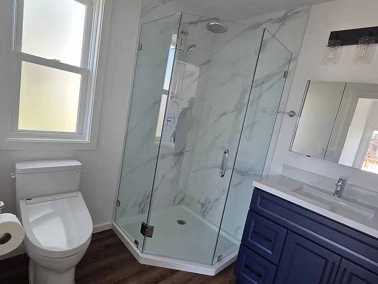 2161 N Valley St #B — Photo 3