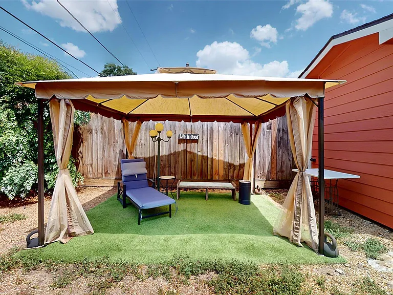 9910 Pine Lake Dr — Photo 44