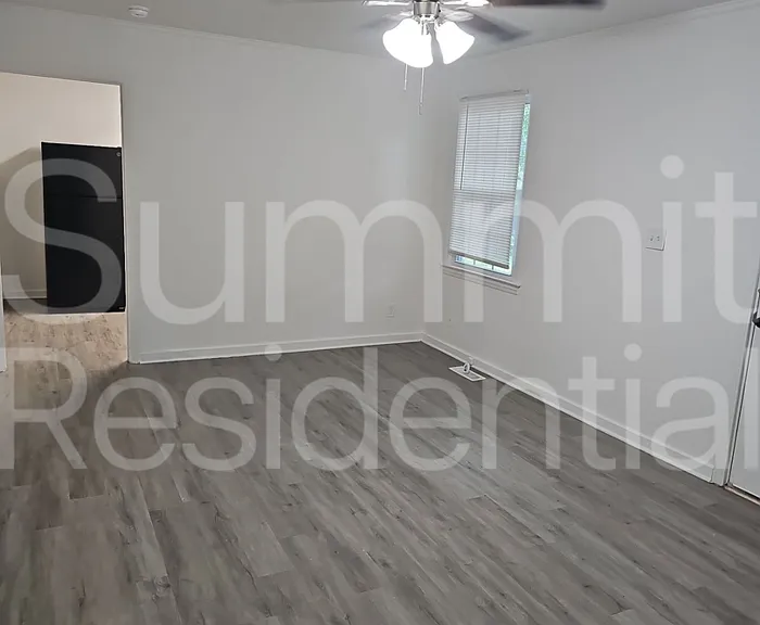 605 Betty St #B — Photo 6