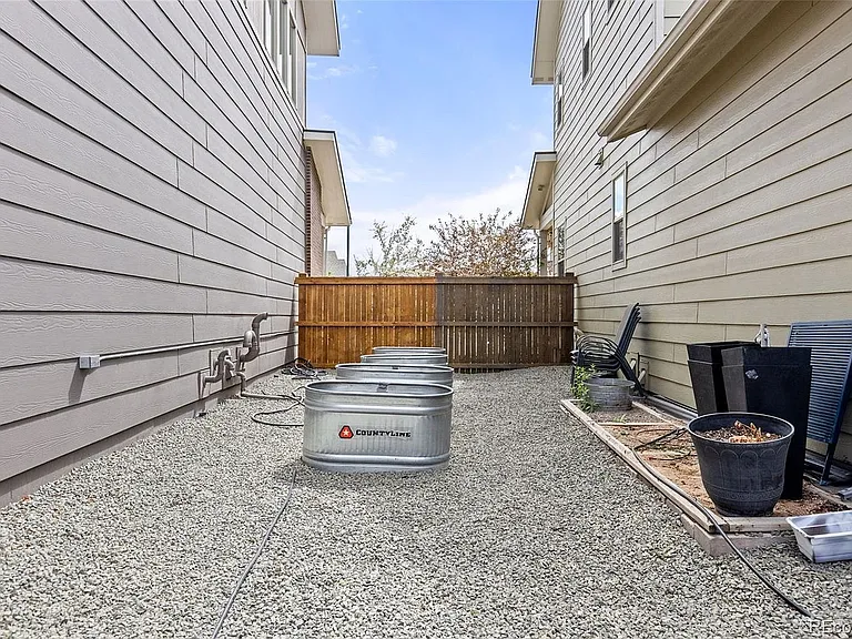 9103 E 61st Pl — Photo 32