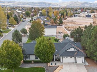 10 Desert Peak Ct, Sparks, NV 89441