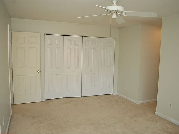 MASTER BEDROOM FIRST LEVEL