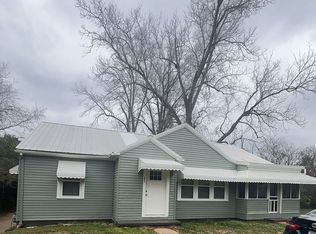 505 E 5th St, West Point, GA 31833