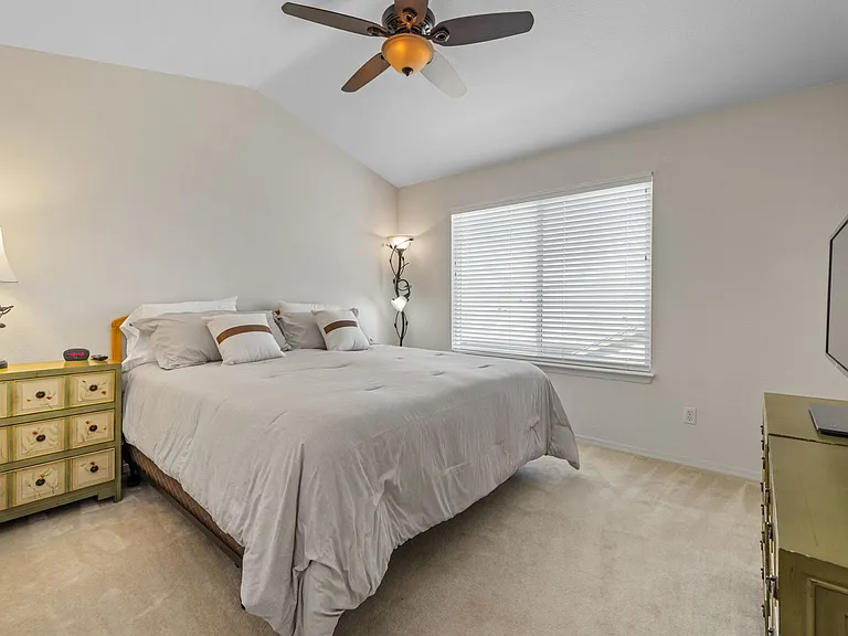 6412 Silver Mesa Dr #B — Photo 12