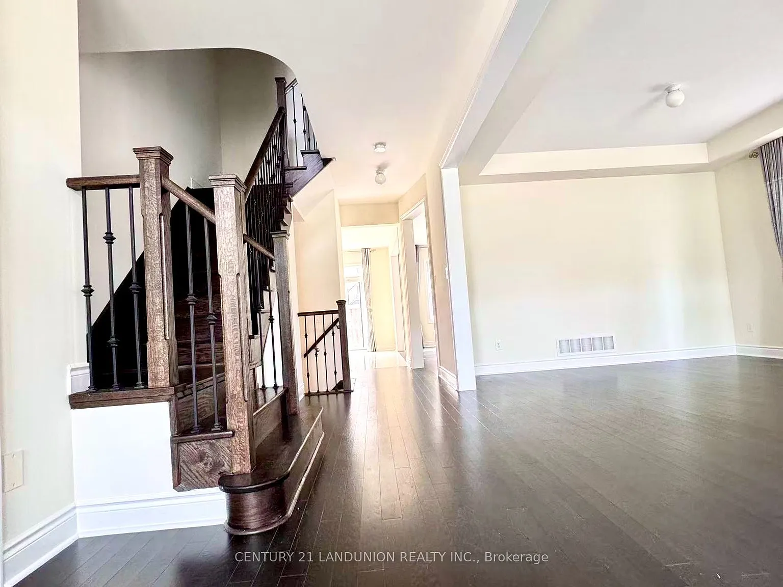 5 bed, $4,500 — Photo 2