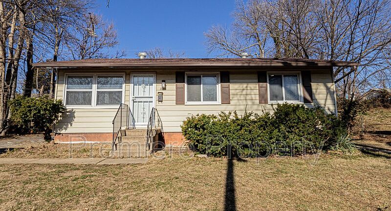 1st image of 7600 E 50th St