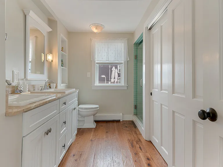 125 Long Beach Ave — Photo 11