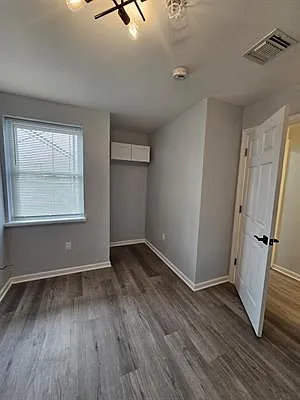 413-415 9th St #305 — Photo 21