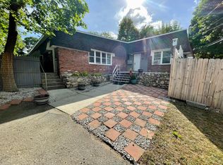 65 Union St APT 2, Woonsocket, RI 02895