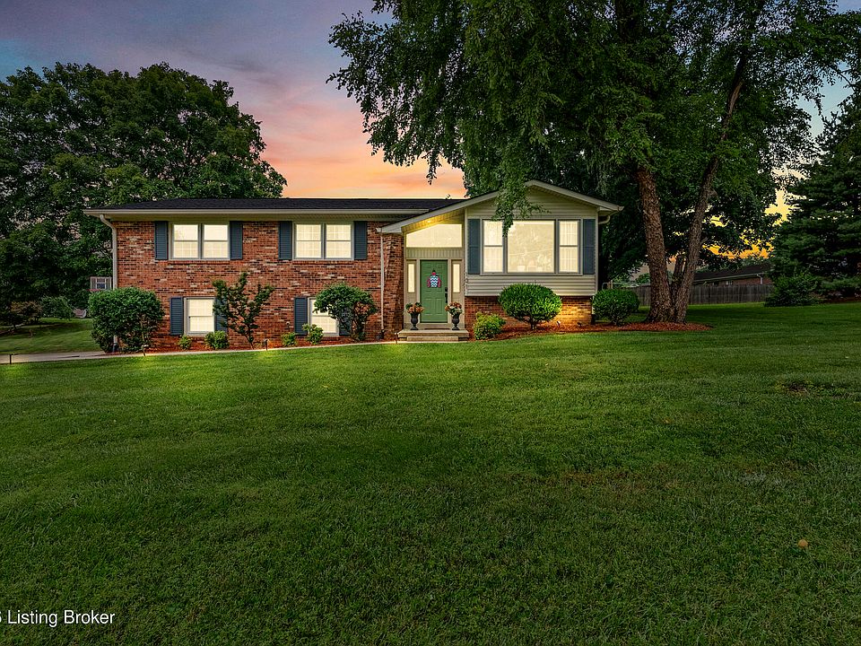 1st image of 101 Dogwood Dr