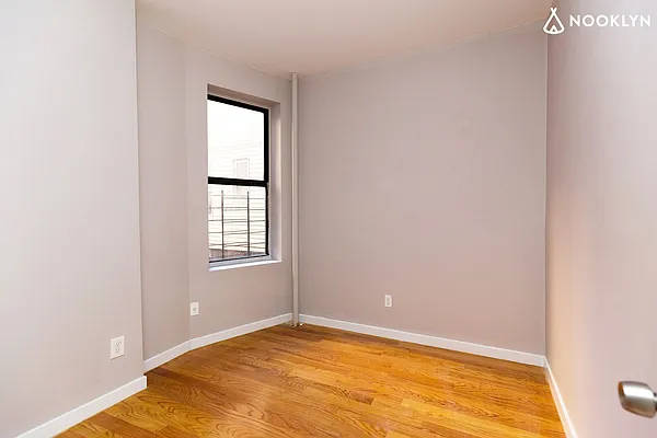 Rented by Nooklyn NYC LLC | media 11