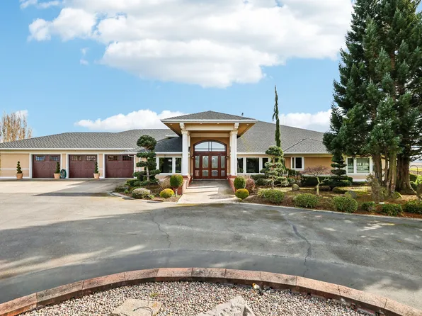 15541 Bradshaw Rd, Mount Vernon, WA 98273