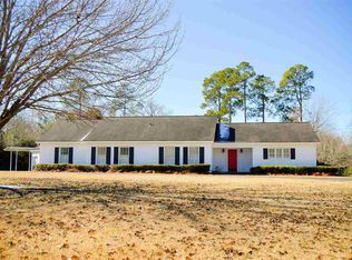 110 Alexandra Dr, Atmore, AL 36502