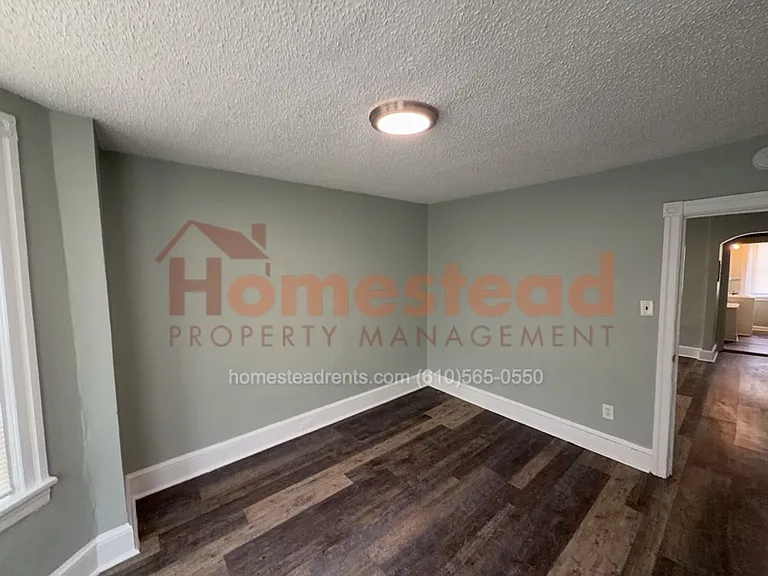 35 Roberta Avenue — Photo 3