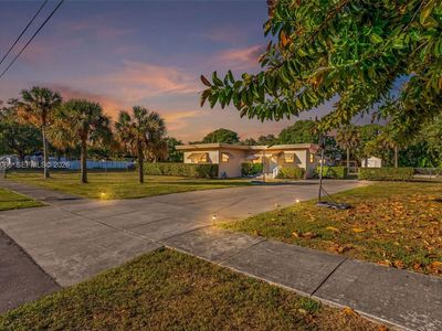 3230 SW 98th Ave, Miami, FL, 33165