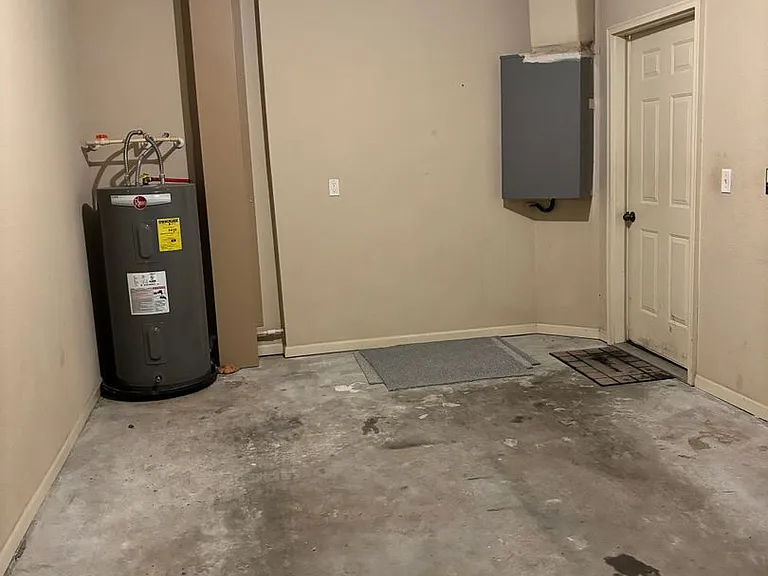 1101 Baldwin Rowe Cir — Photo 24