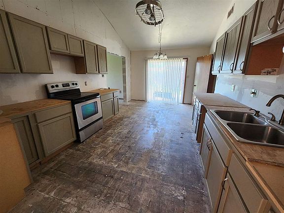3rd image of 7131 NW Birch Pl